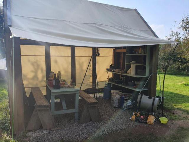 Mill Haven Place Glamping-Yurt 2 Haverfordwest Exteriör bild