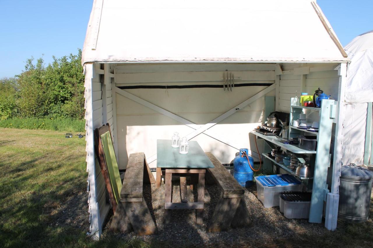 Mill Haven Place Glamping-Yurt 2 Haverfordwest Exteriör bild
