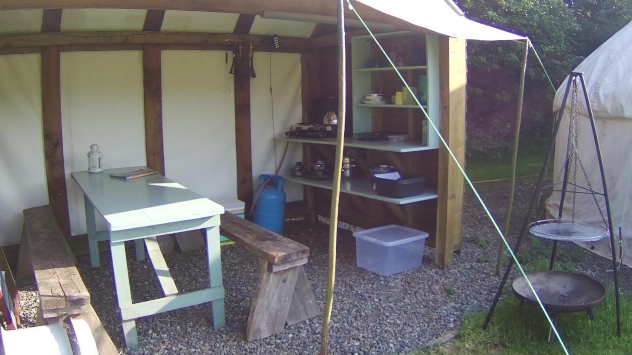 Mill Haven Place Glamping-Yurt 2 Haverfordwest Exteriör bild