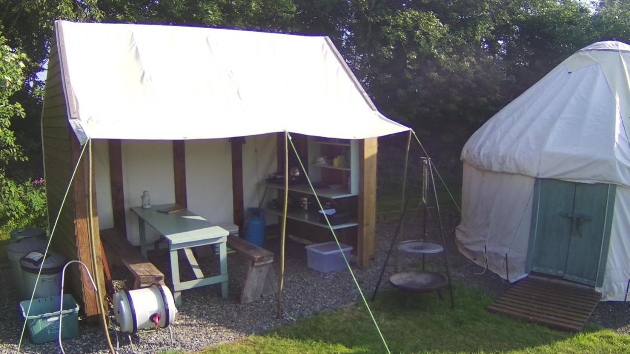 Mill Haven Place Glamping-Yurt 2 Haverfordwest Exteriör bild